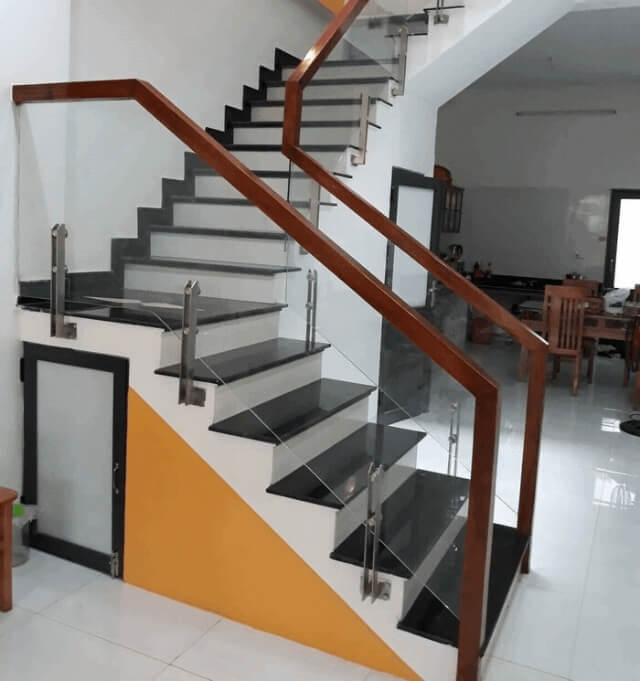 Những mẫu thiết kế cầu thang dọc nhà tối ưu cho nhà ống diện tích nhỏ -  KAKA DECOR