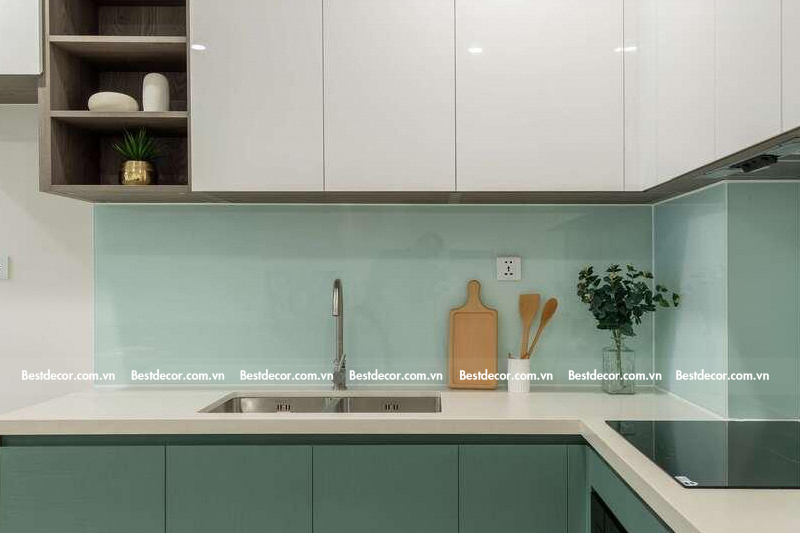Lựa chọn màu xanh mint cho kính ốp bếp của bạn để tạo ra không gian nấu nướng độc đáo và đẹp mắt